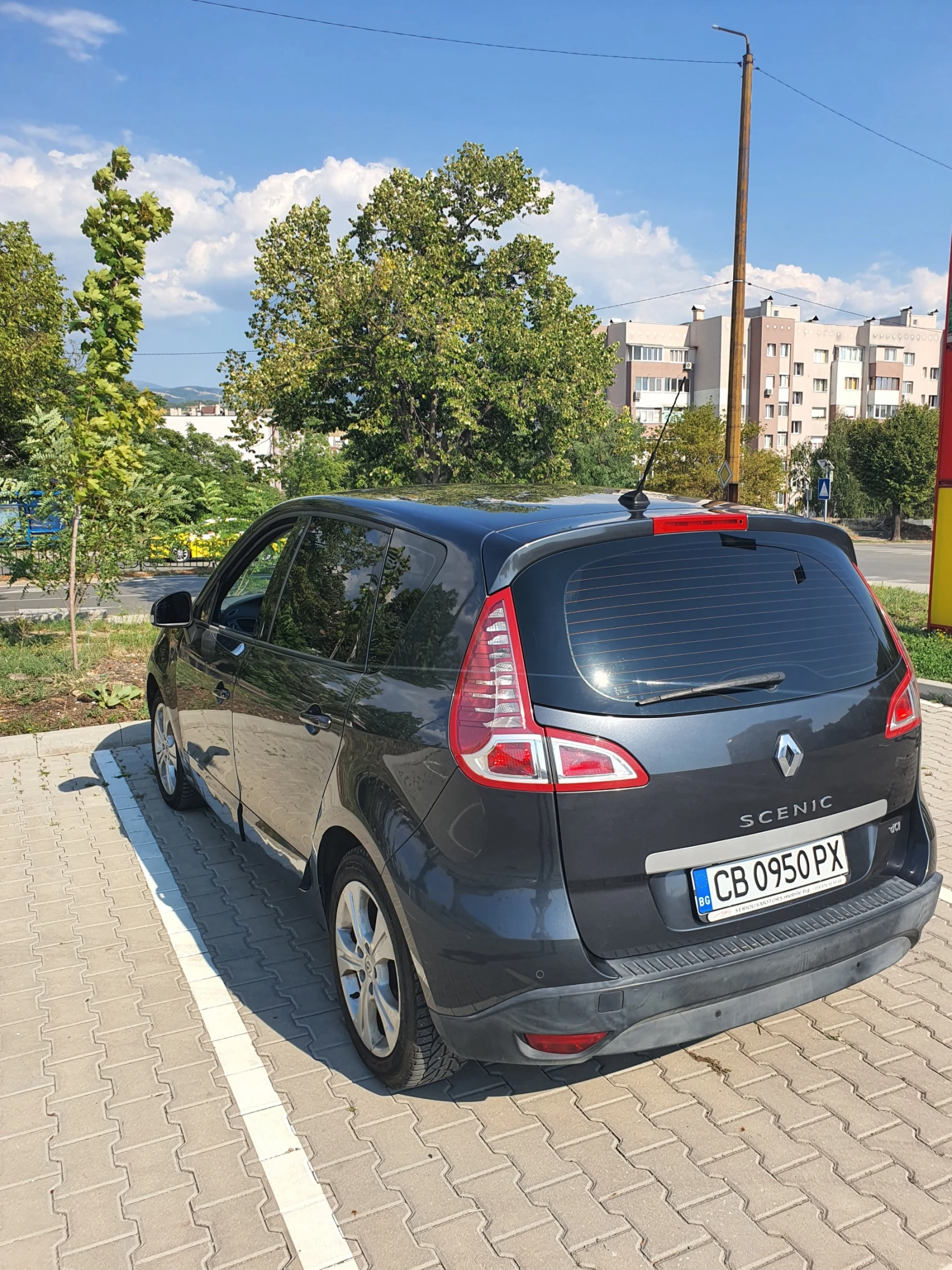 Renault Scenic 1.5 DCI - изображение 7