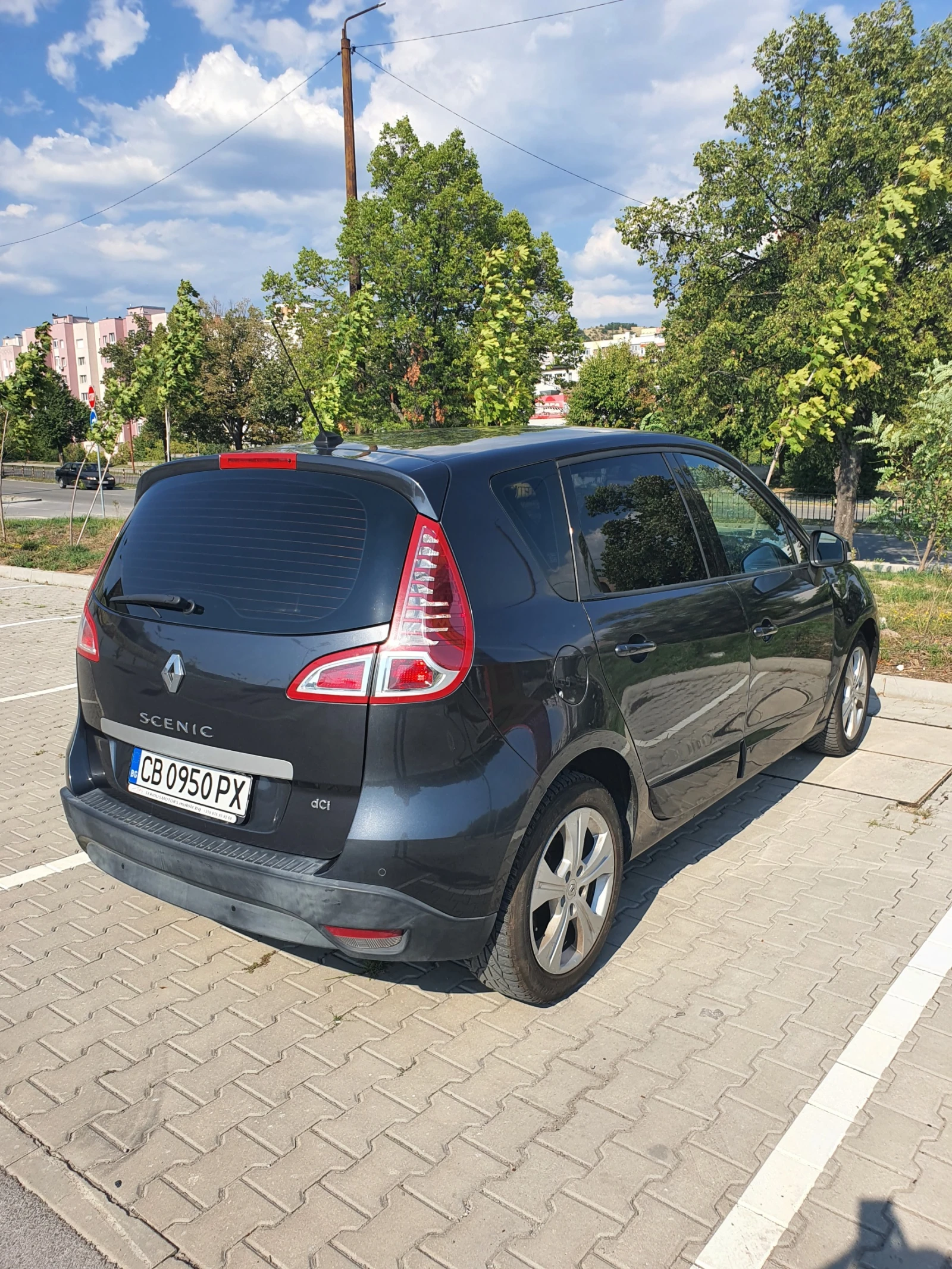 Renault Scenic 1.5 DCI - изображение 5