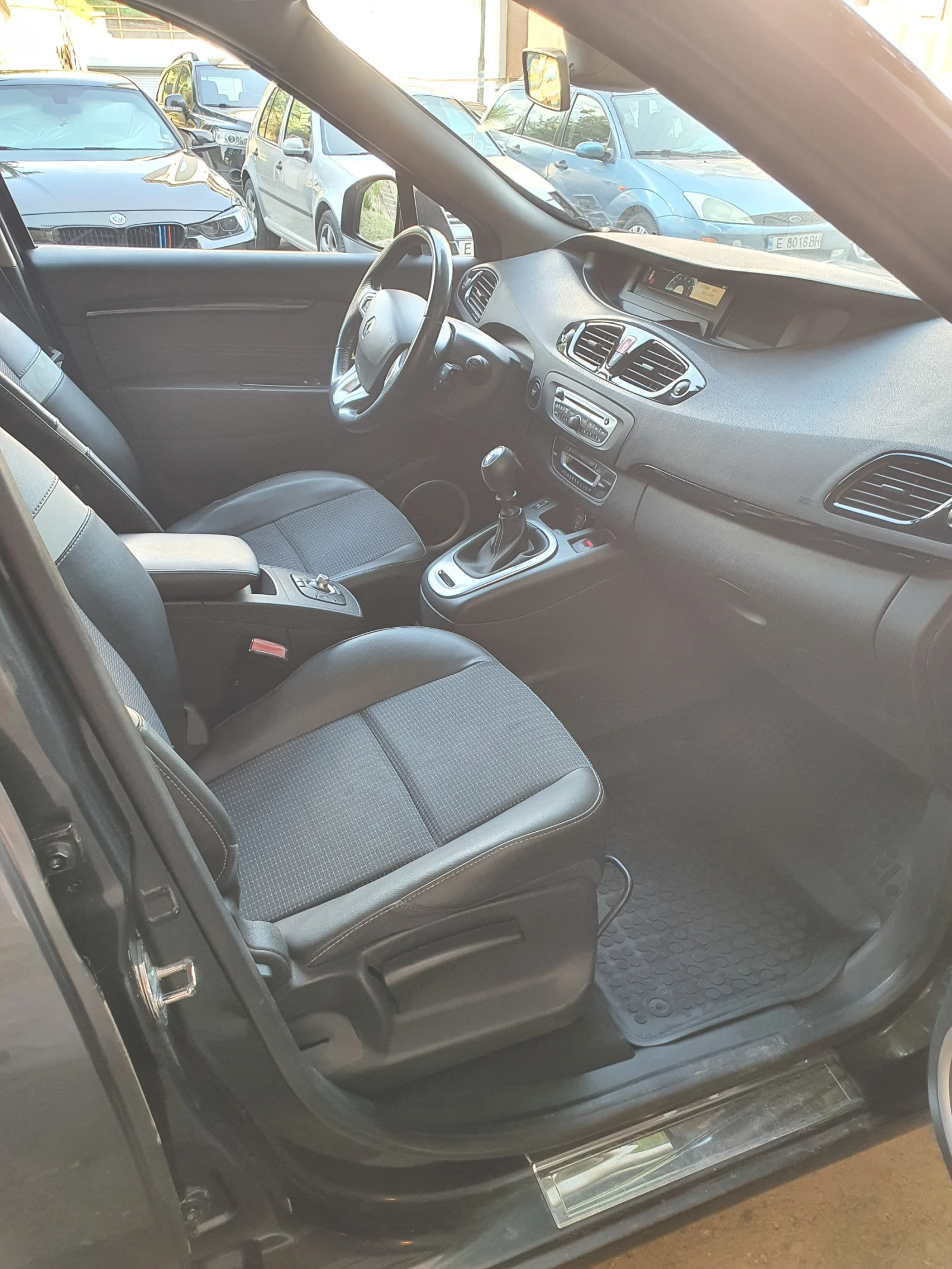 Renault Scenic 1.5 DCI - изображение 10