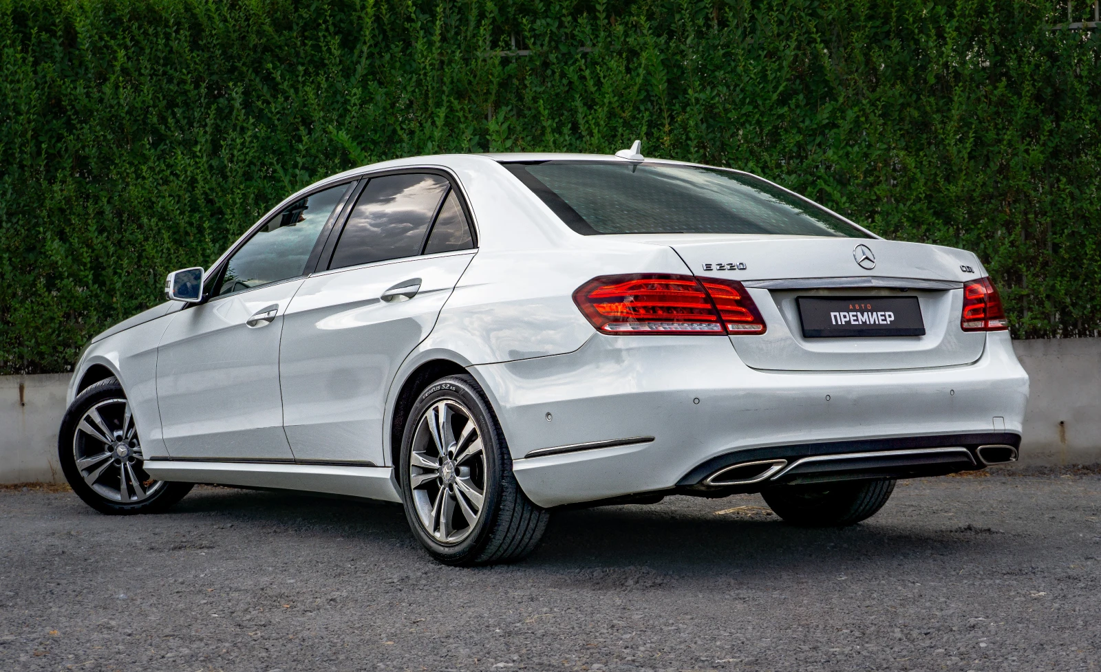 Mercedes-Benz E 220 E 220-CDI-6М ГАРАНЦИЯ-РЕАЛНИ КИЛОМЕТРИ-ТОП!!! - изображение 6