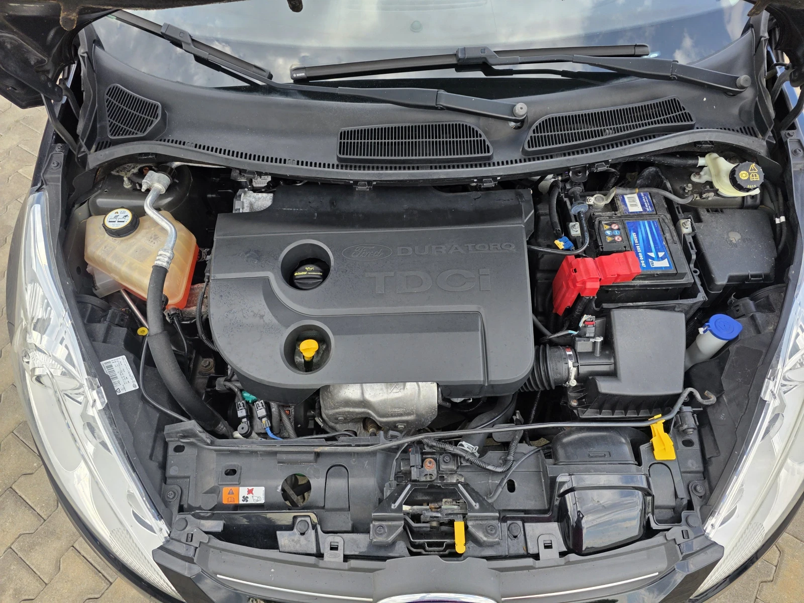 Ford Fiesta 1.4TDCI, снимка 14 - Автомобили и джипове - 51938462