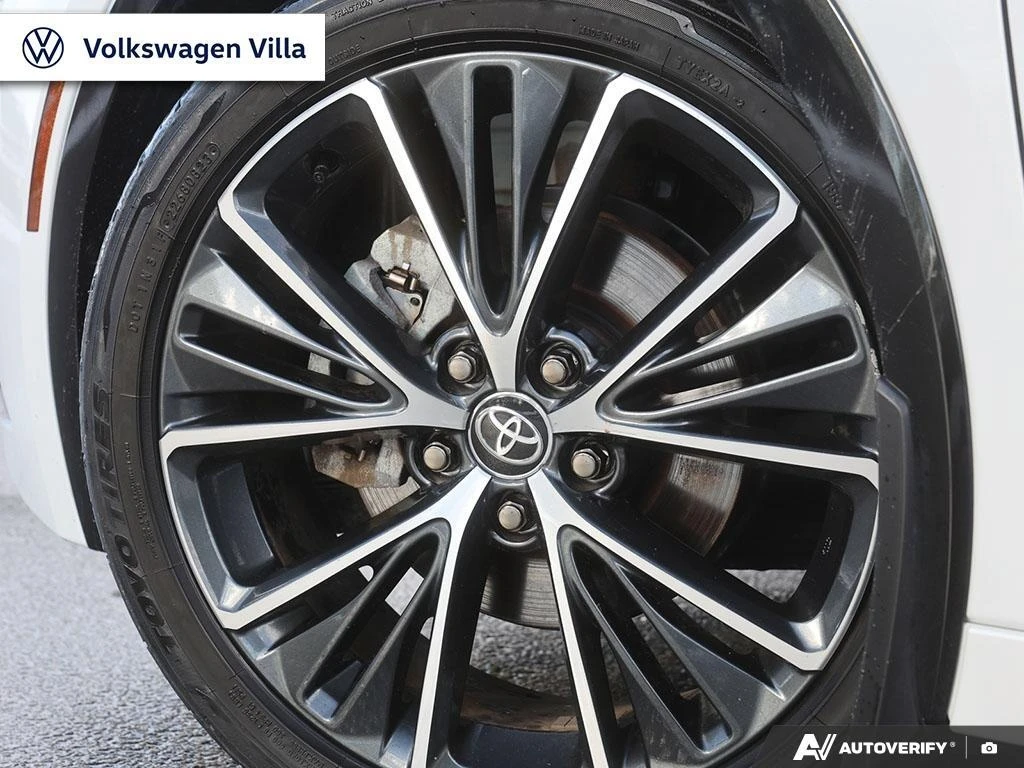 Toyota Prius * 2023 Toyota XLE AWD e / No Accident * CARFAX * Б - изображение 6