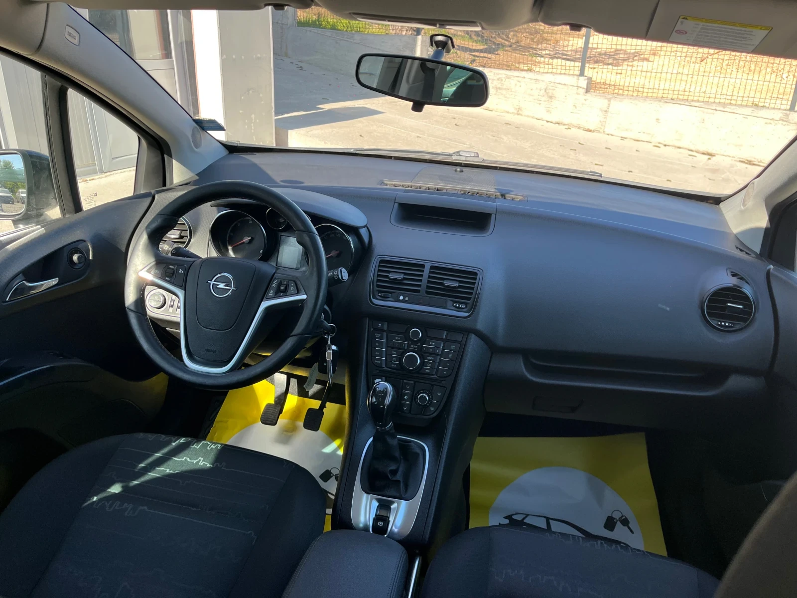 Opel Meriva 1.3cdti, снимка 10 - Автомобили и джипове - 54317044