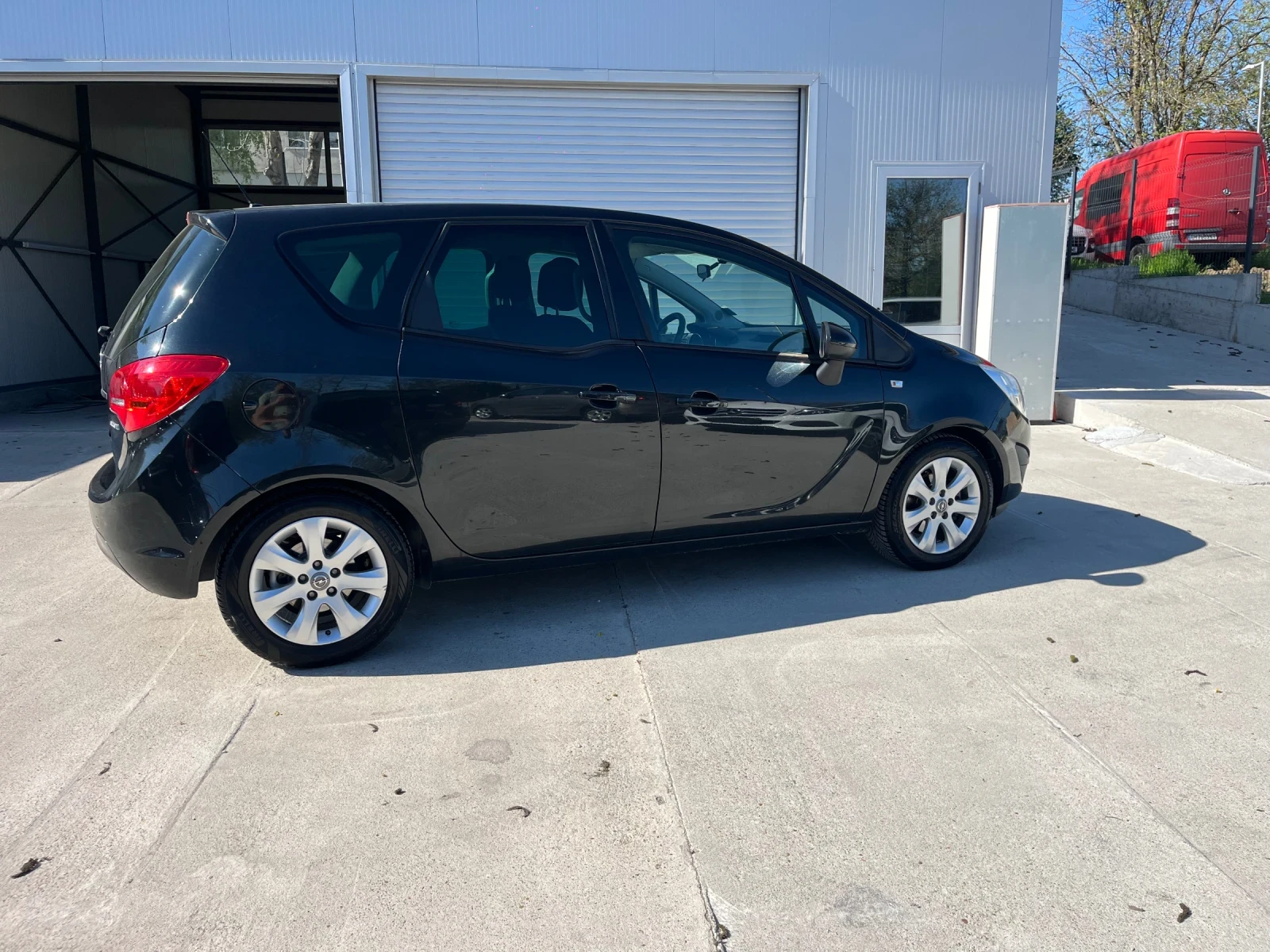Opel Meriva 1.3cdti, снимка 14 - Автомобили и джипове - 54317044