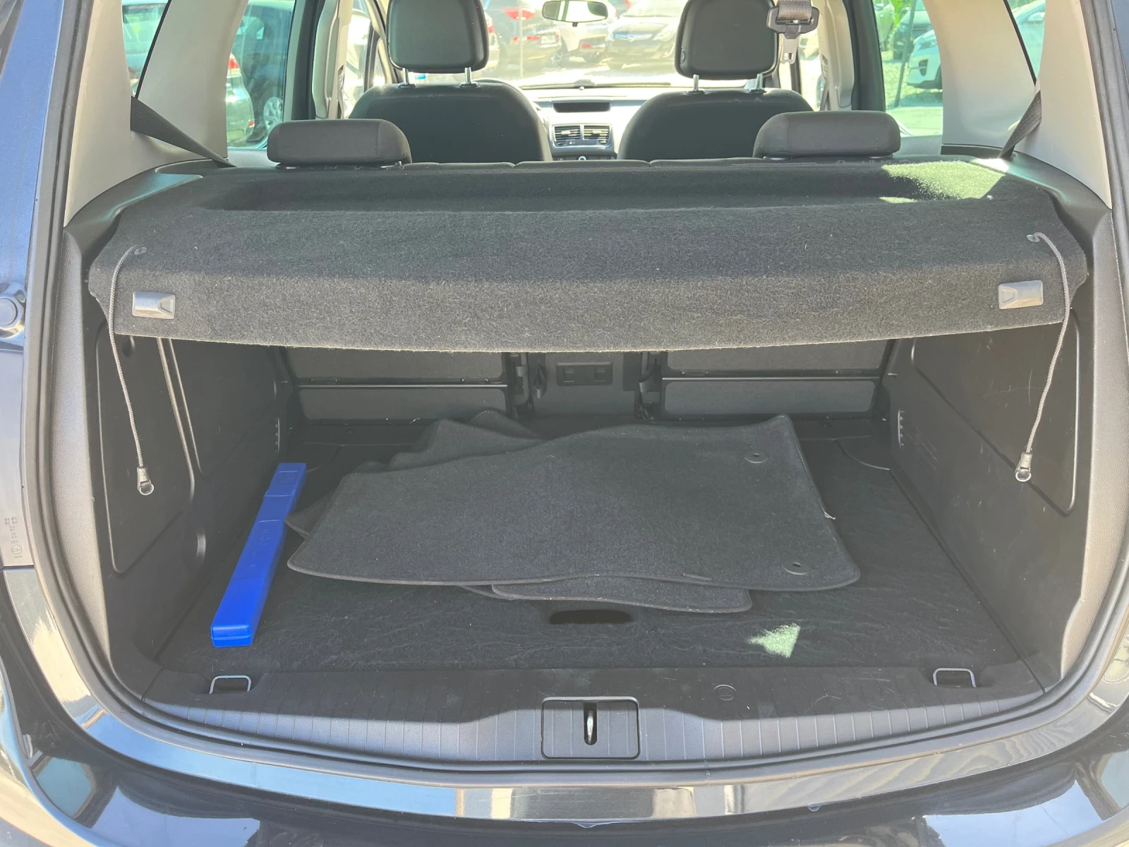 Opel Meriva 1.3cdti, снимка 5 - Автомобили и джипове - 54317044