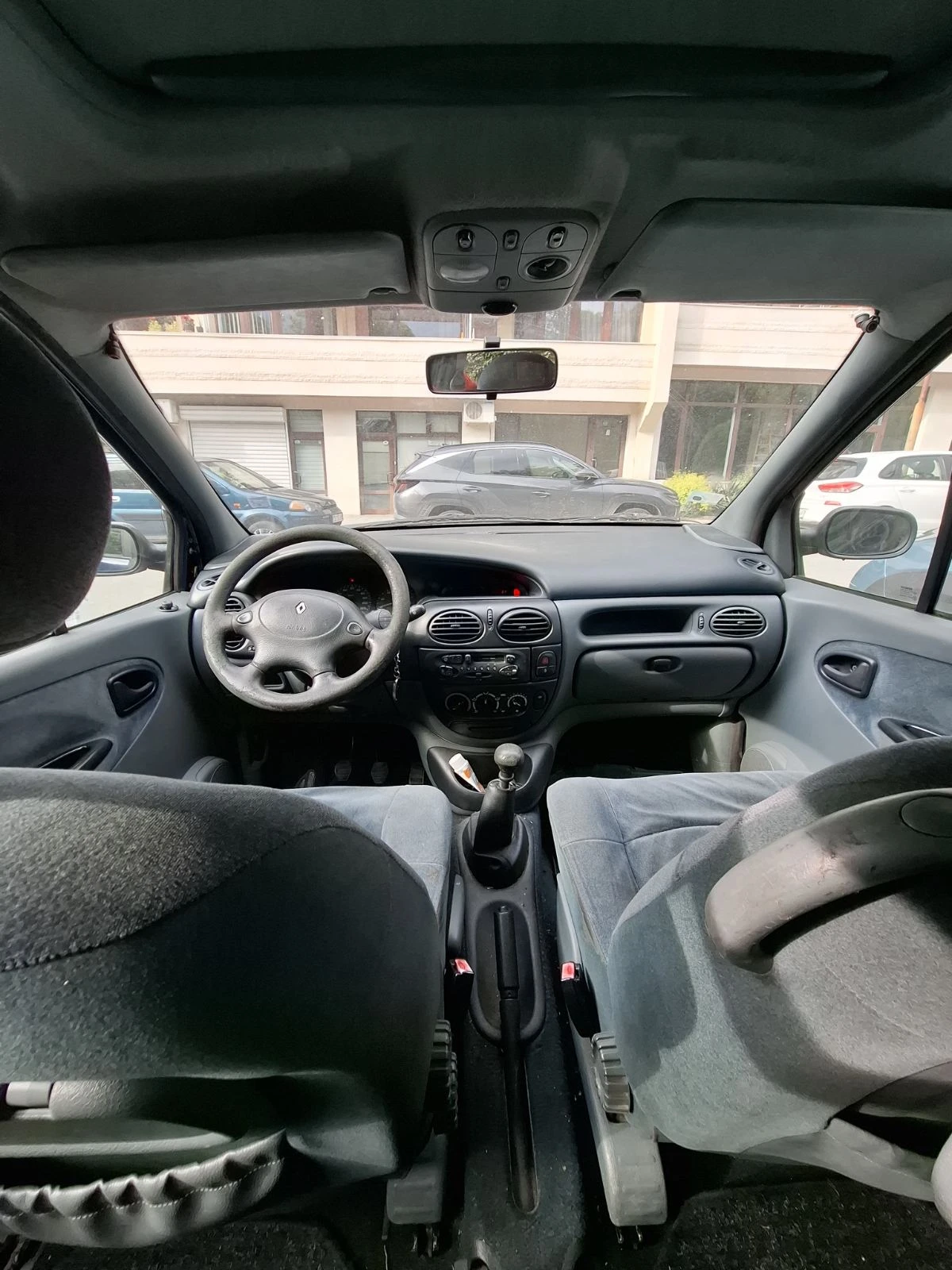 Renault Scenic, снимка 5 - Автомобили и джипове - 54619109