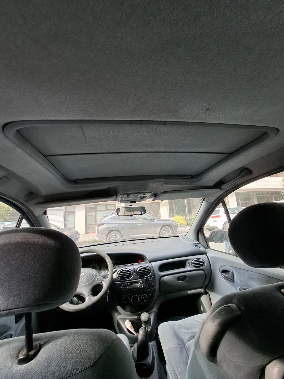 Renault Scenic, снимка 4 - Автомобили и джипове - 54619109