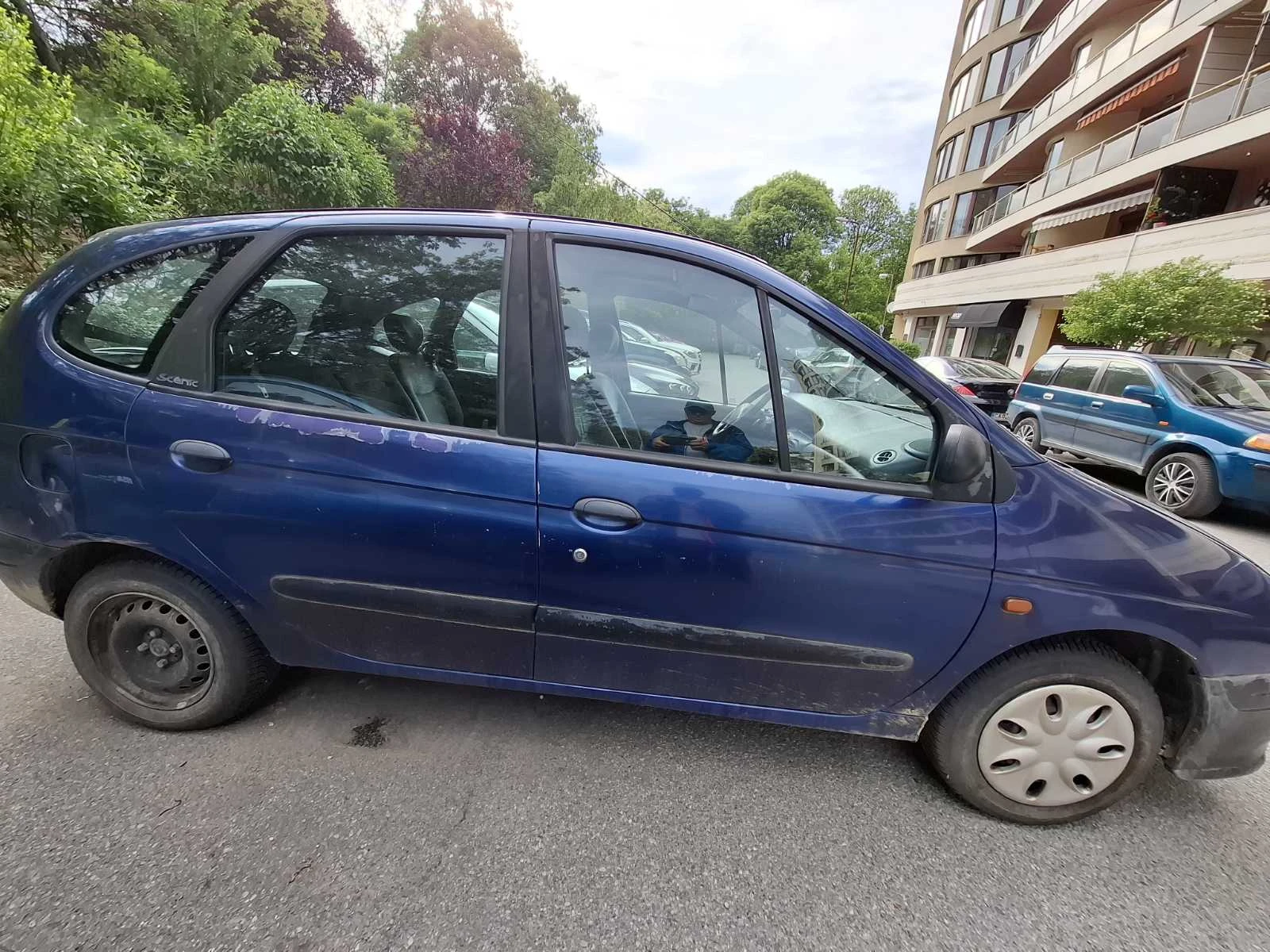 Renault Scenic, снимка 8 - Автомобили и джипове - 54619109