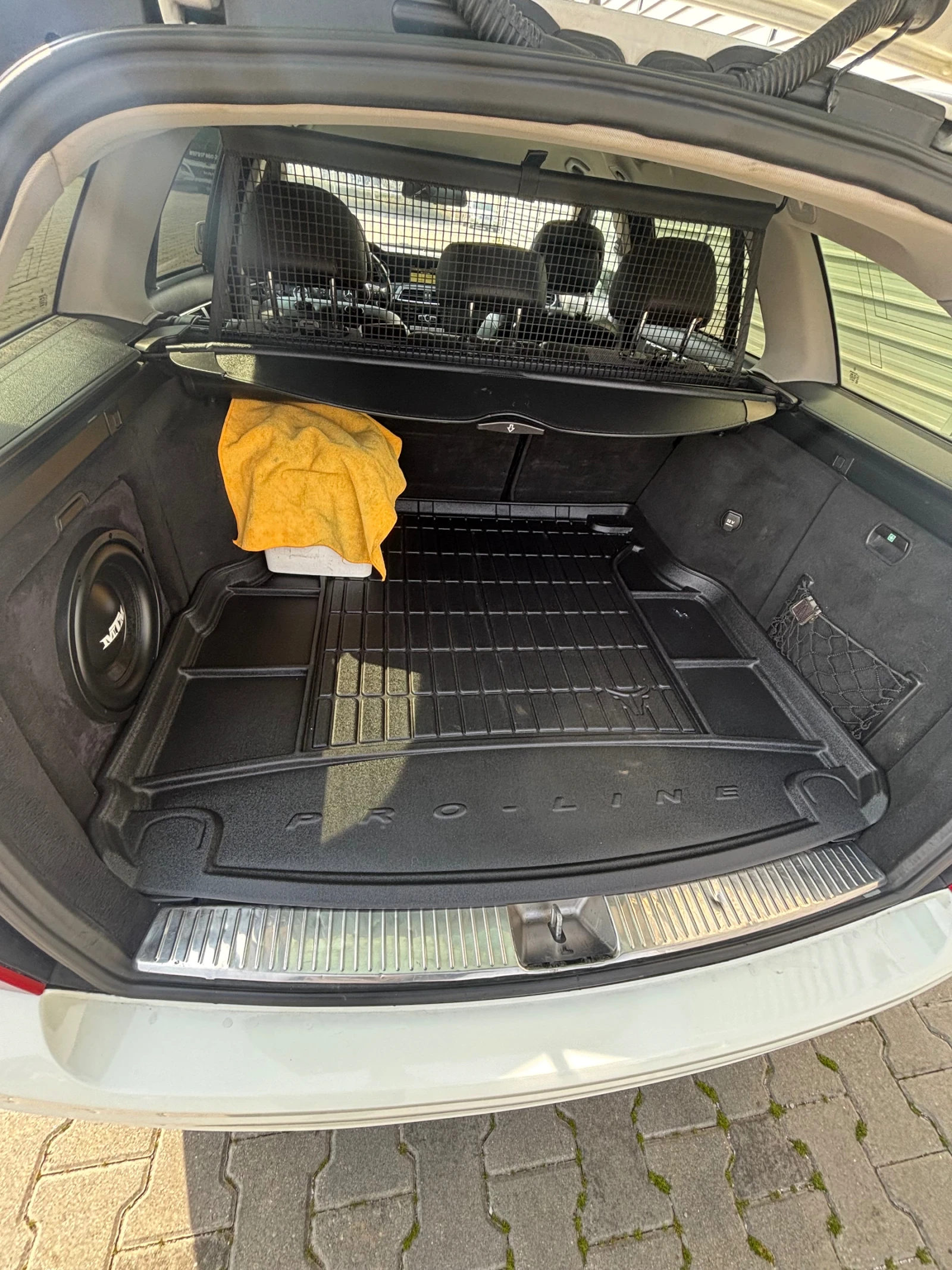 Mercedes-Benz C 220 Facelift, снимка 9 - Автомобили и джипове - 54710270