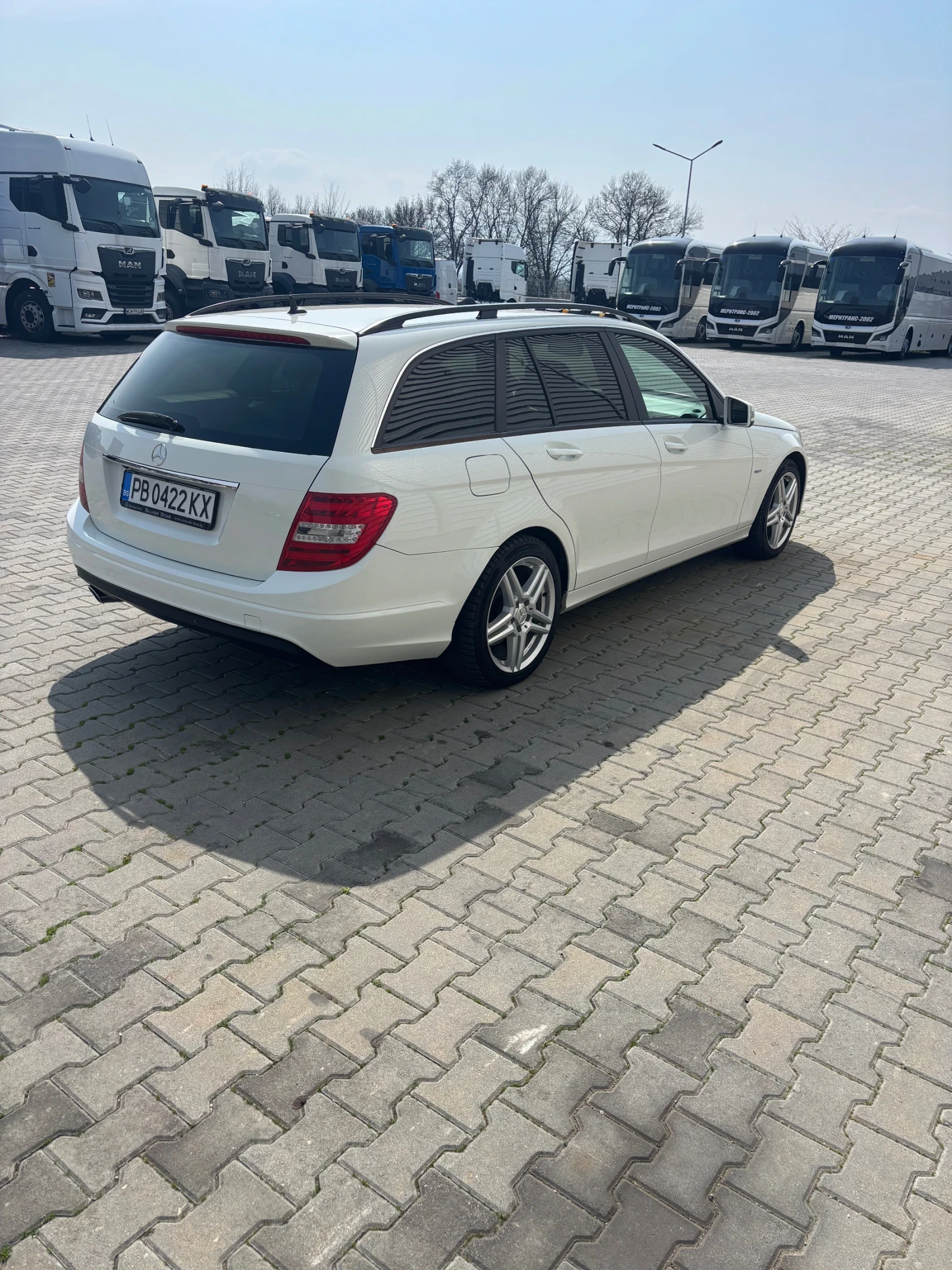 Mercedes-Benz C 220 Facelift, снимка 3 - Автомобили и джипове - 54710270