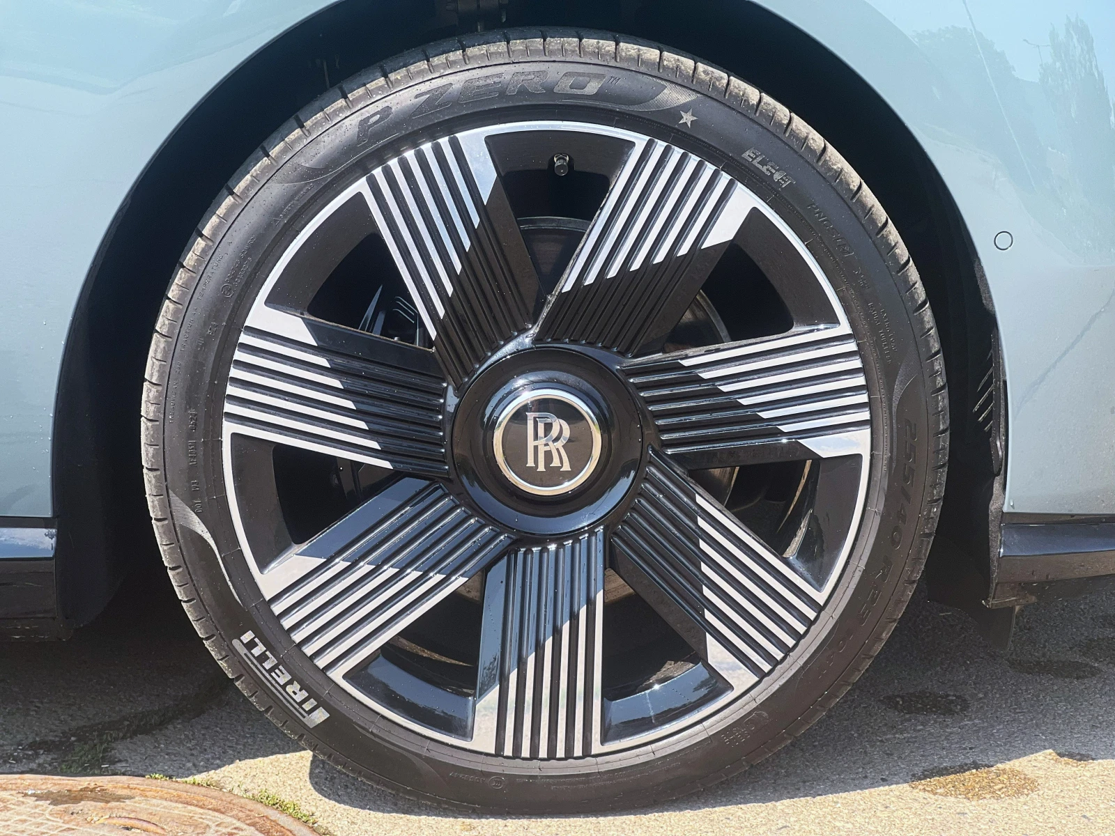 Rolls-Royce Spectre  SHOOTING STAR / BESPOKE / 23/ | Mobile.bg � ����������� 7