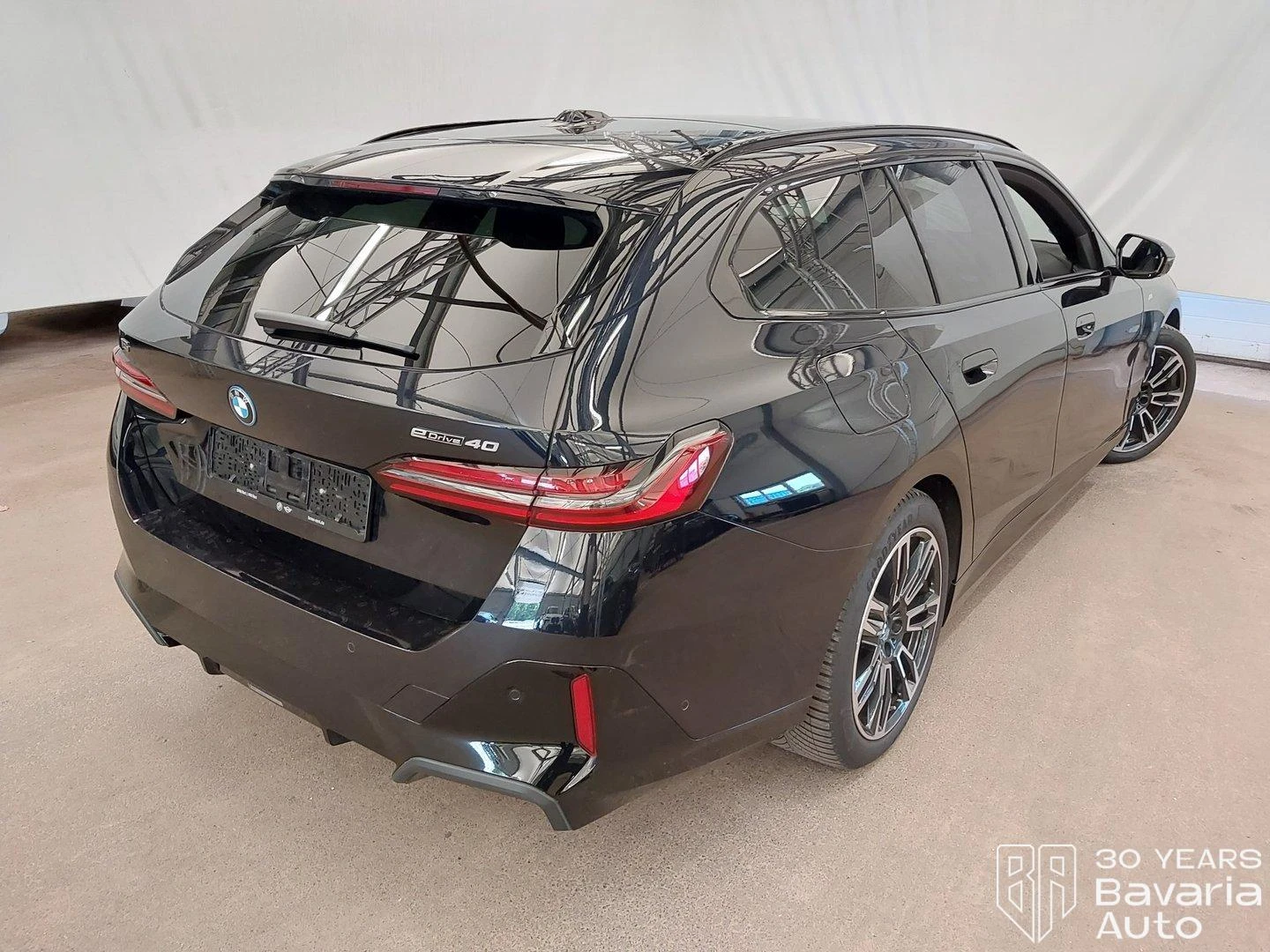 BMW i5 40 eDrive Touring M Sport Paket, снимка 3 - Автомобили и джипове - 55282383