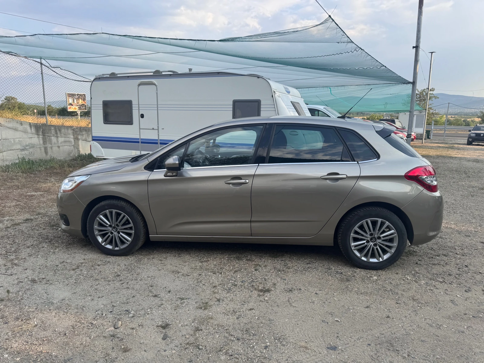 Citroen C4 1.6 E-HDI 103000km.100%, снимка 13 - Автомобили и джипове - 55578883
