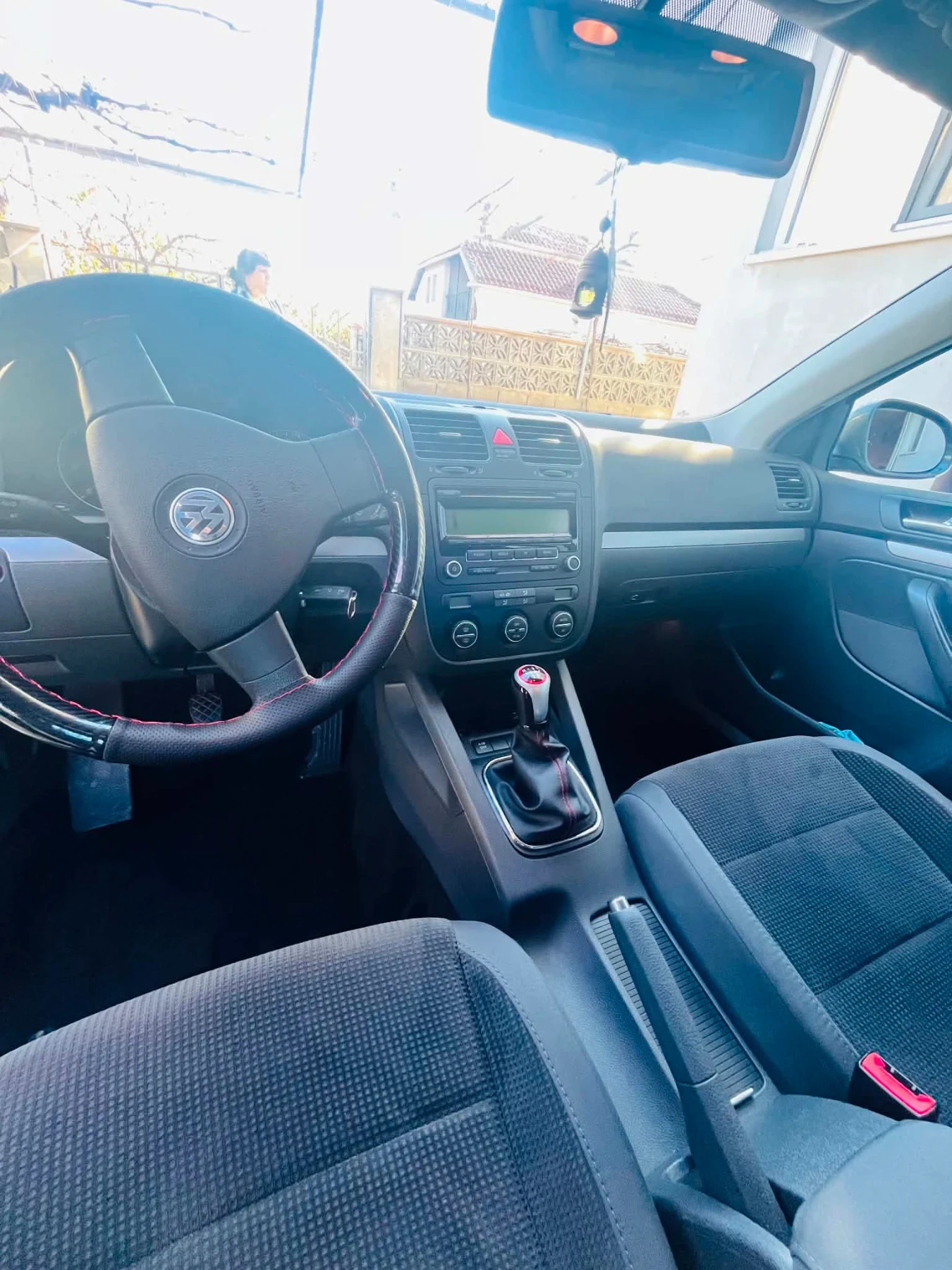 VW Golf 1.9 tdi, снимка 11 - Автомобили и джипове - 55628641
