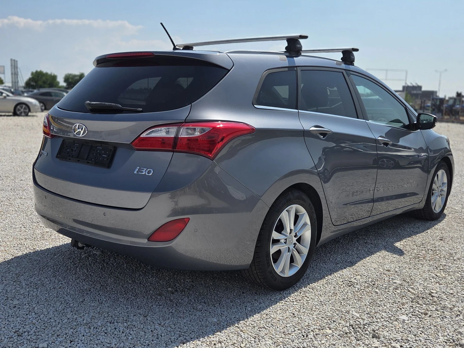 Hyundai I30 1.6, снимка 3 - Автомобили и джипове - 55637712