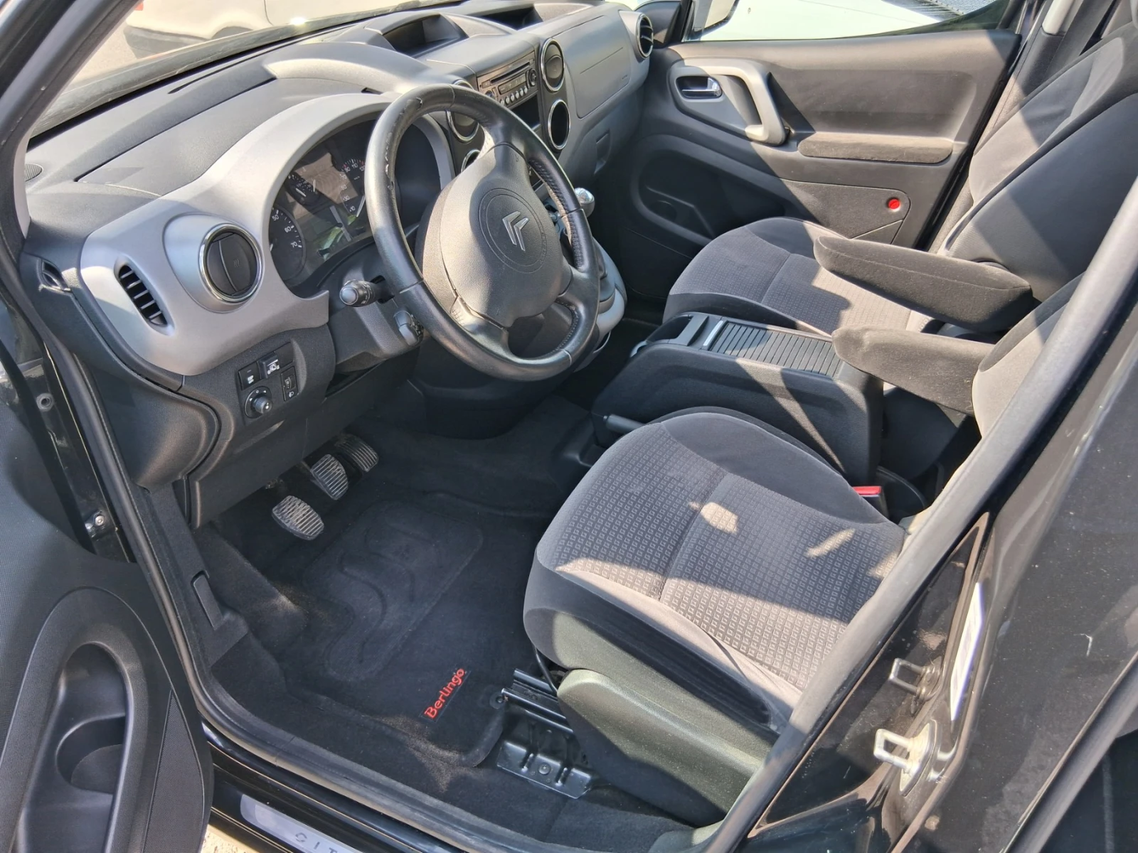 Citroen Berlingo, снимка 2 - Автомобили и джипове - 56527361