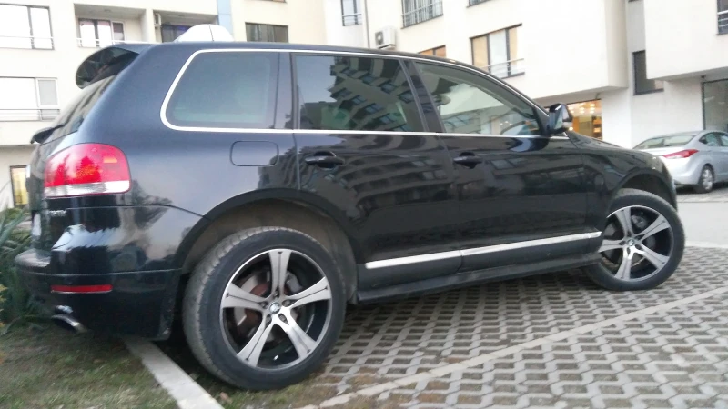 VW Touareg Individual , снимка 7 - Автомобили и джипове - 49299625