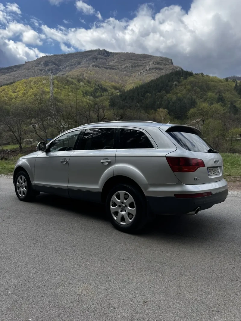 Audi Q7, снимка 4 - Автомобили и джипове - 52733915
