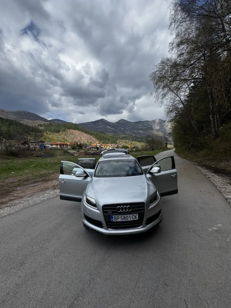 Audi Q7, снимка 8 - Автомобили и джипове - 52733915