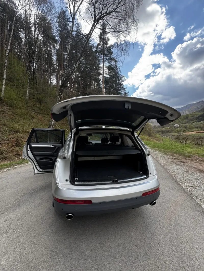 Audi Q7, снимка 7 - Автомобили и джипове - 52733915