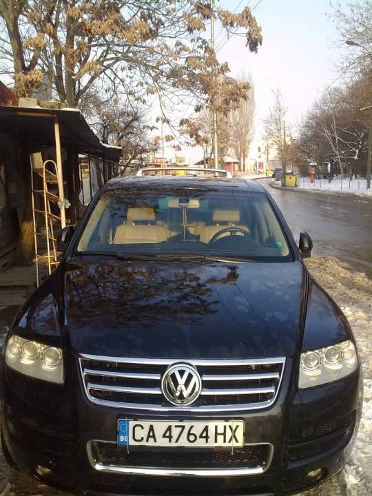 VW Touareg Individual , снимка 3 - Автомобили и джипове - 49299625