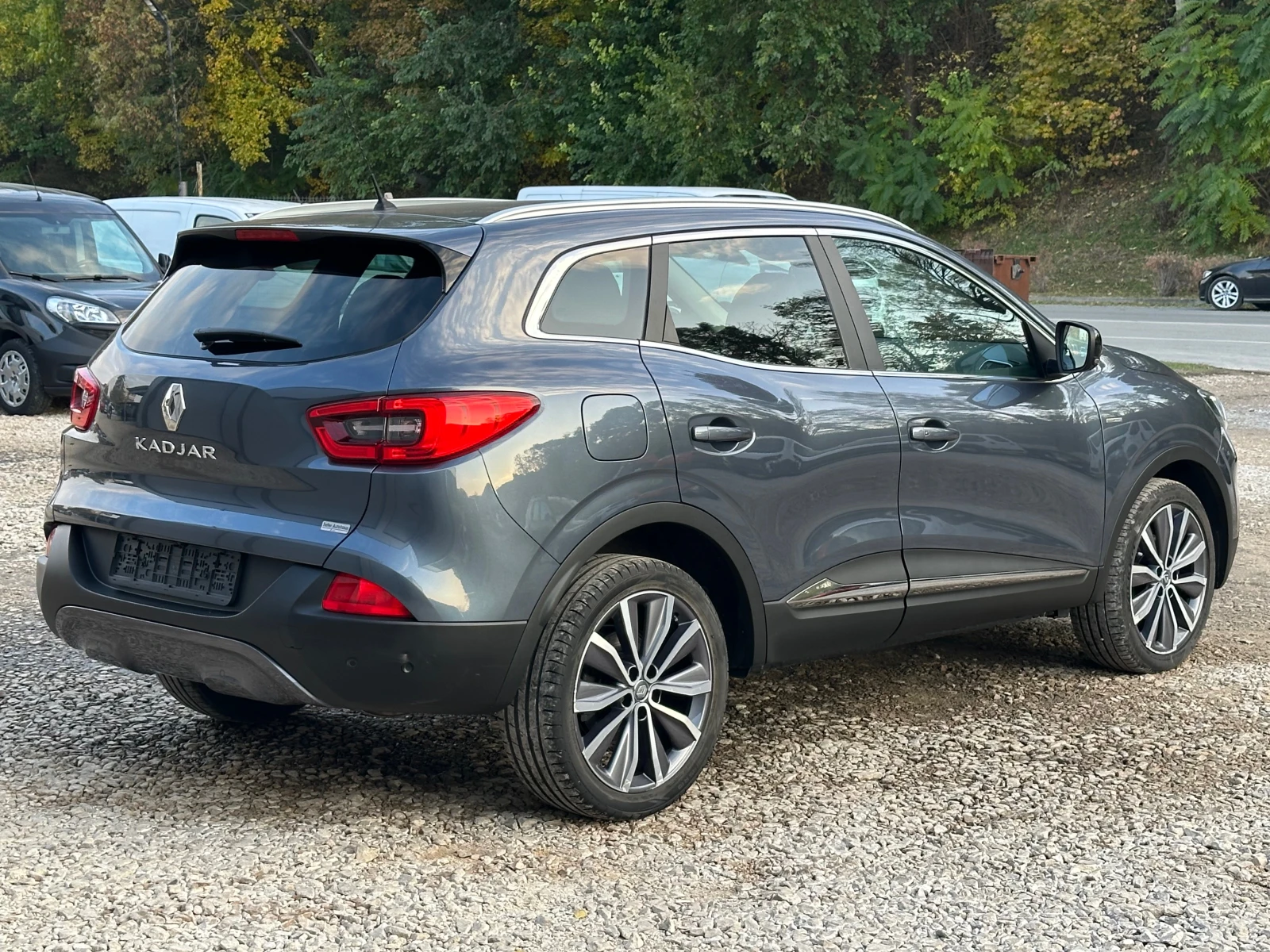 Renault Kadjar BENZIN* FULL* LED* BOSE* EVRO6 - изображение 4