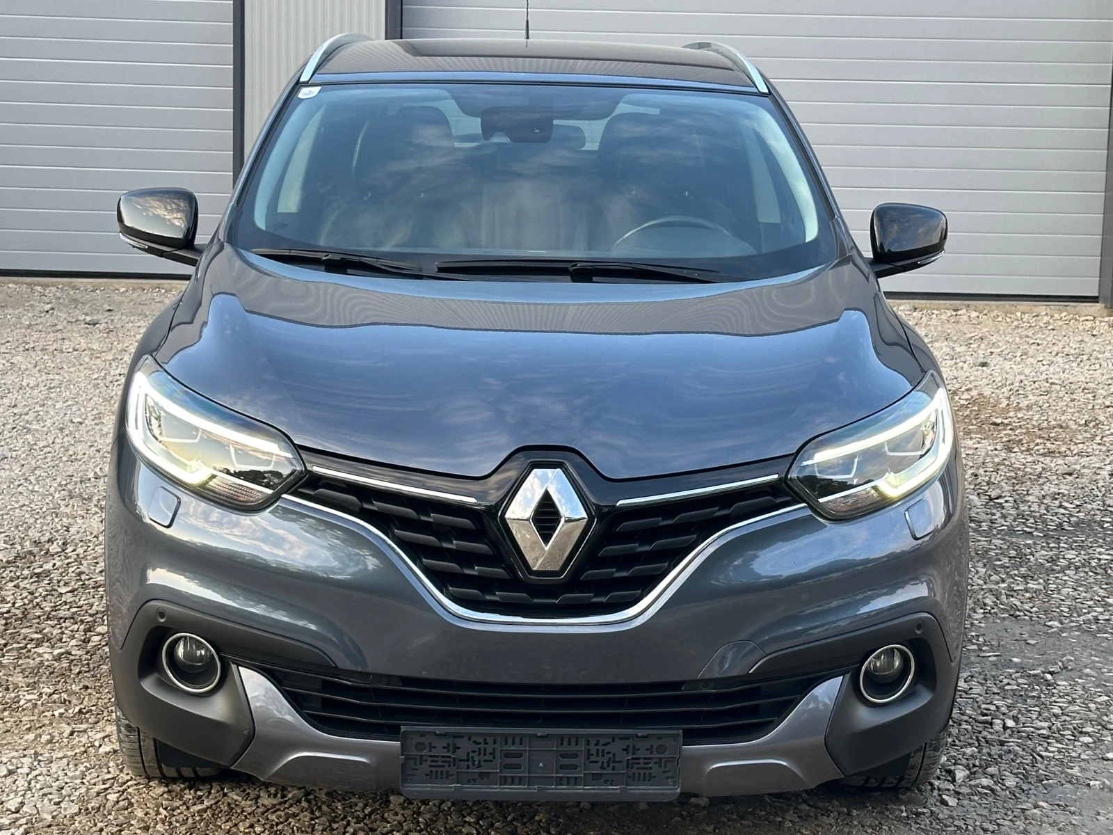 Renault Kadjar BENZIN* FULL* LED* BOSE* EVRO6 - изображение 2