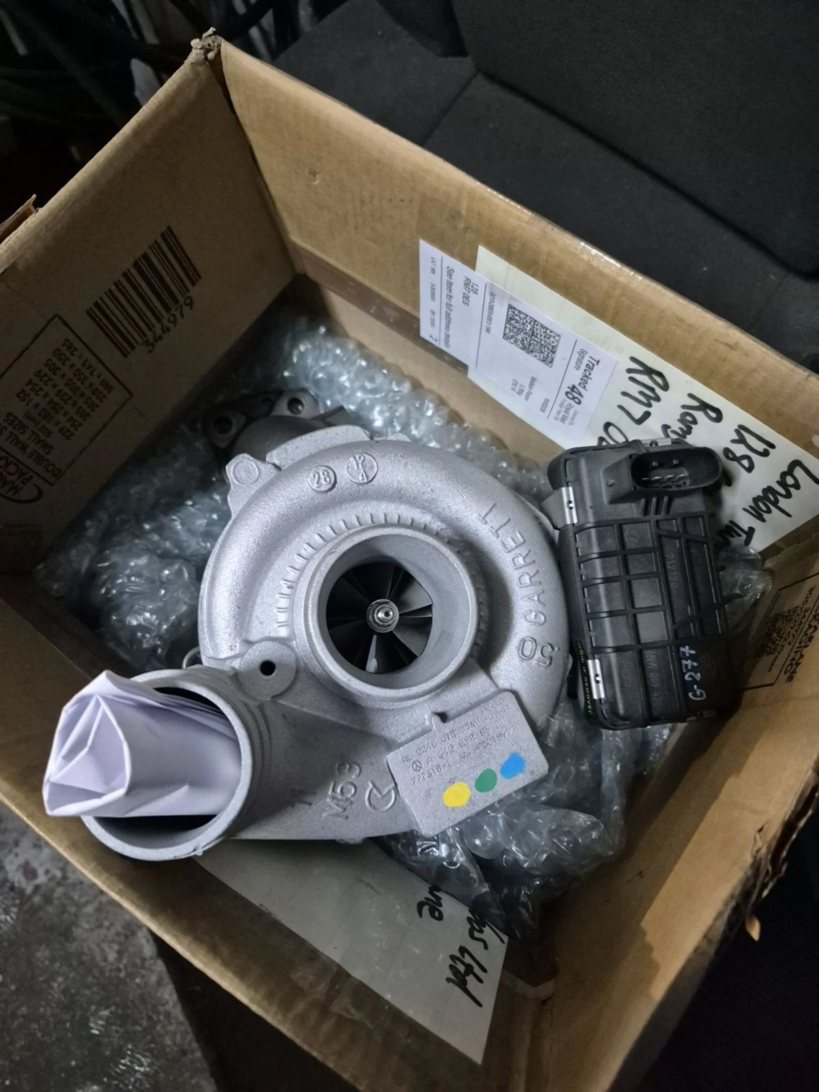 Mercedes-Benz ML 300 Фейслифт, снимка 9 - Автомобили и джипове - 53843839