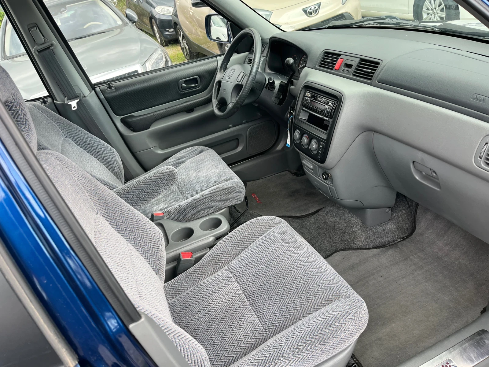 Honda Cr-v 2.0i Avtomatik Top, снимка 13 - Автомобили и джипове - 54634059