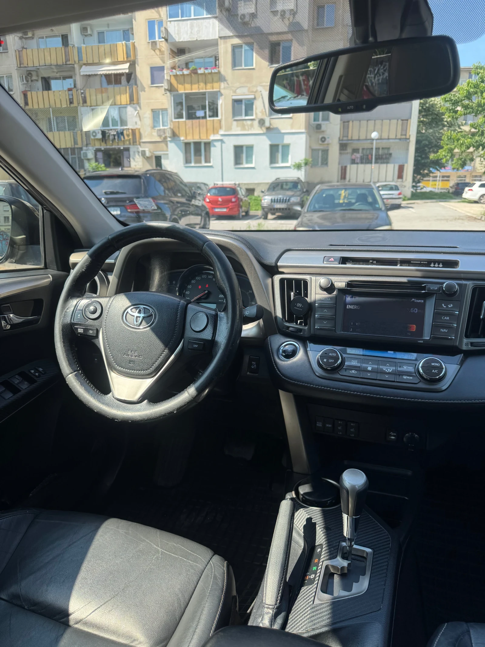 Toyota Rav4, снимка 6 - Автомобили и джипове - 54700521