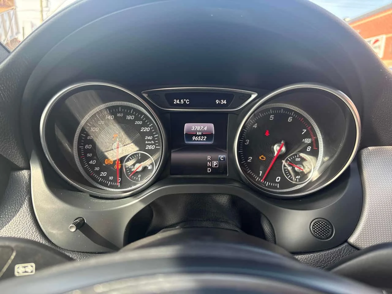 Mercedes-Benz GLA 250 4MATIC/ПАНОРАМА/ПОДГРЕВИ, снимка 8 - Автомобили и джипове - 54809008