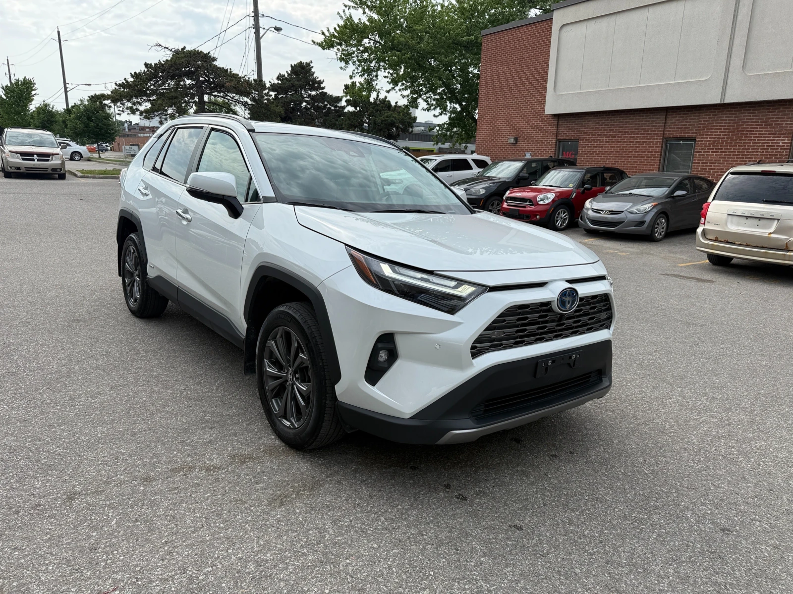 Toyota Rav4 Limited, снимка 2 - Автомобили и джипове - 54869806