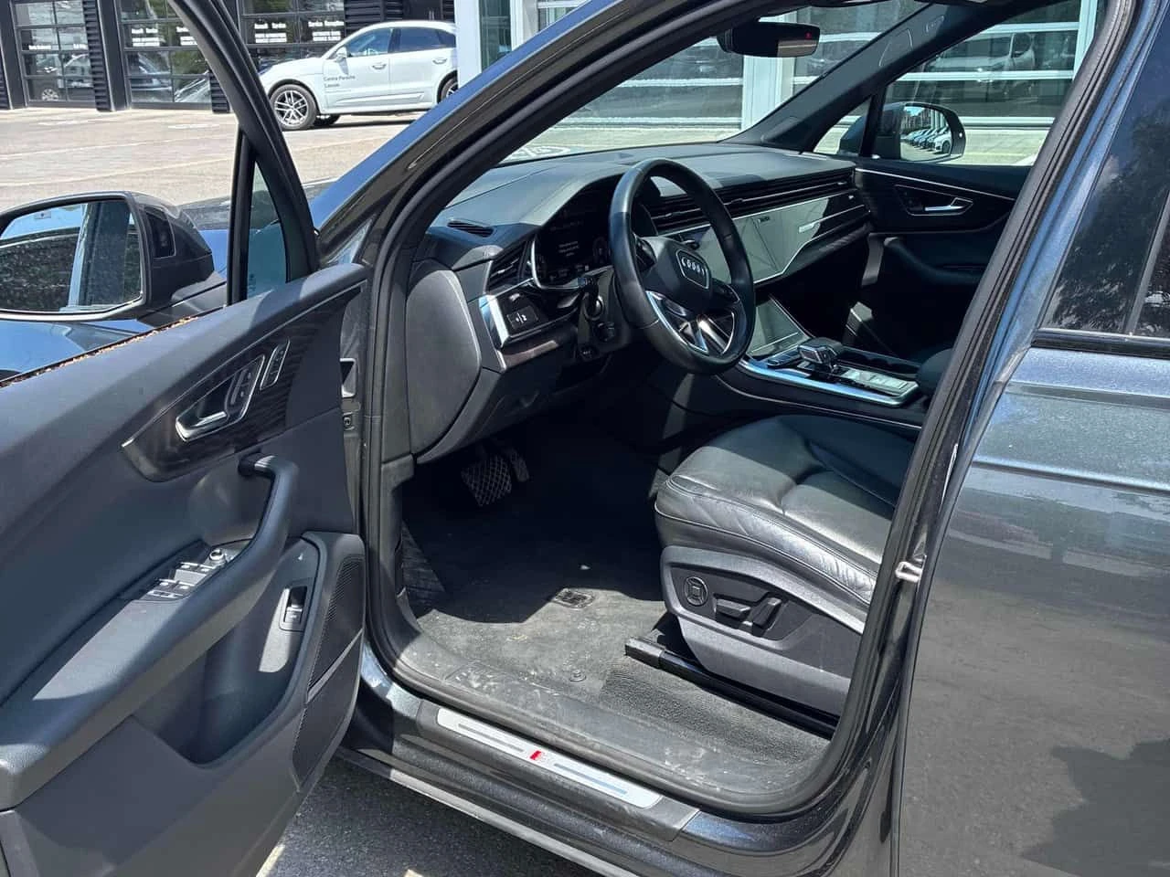 Audi Q7 * Technik * CARFAX * ЦЕНА ДО БГ, снимка 6 - Автомобили и джипове - 54989391