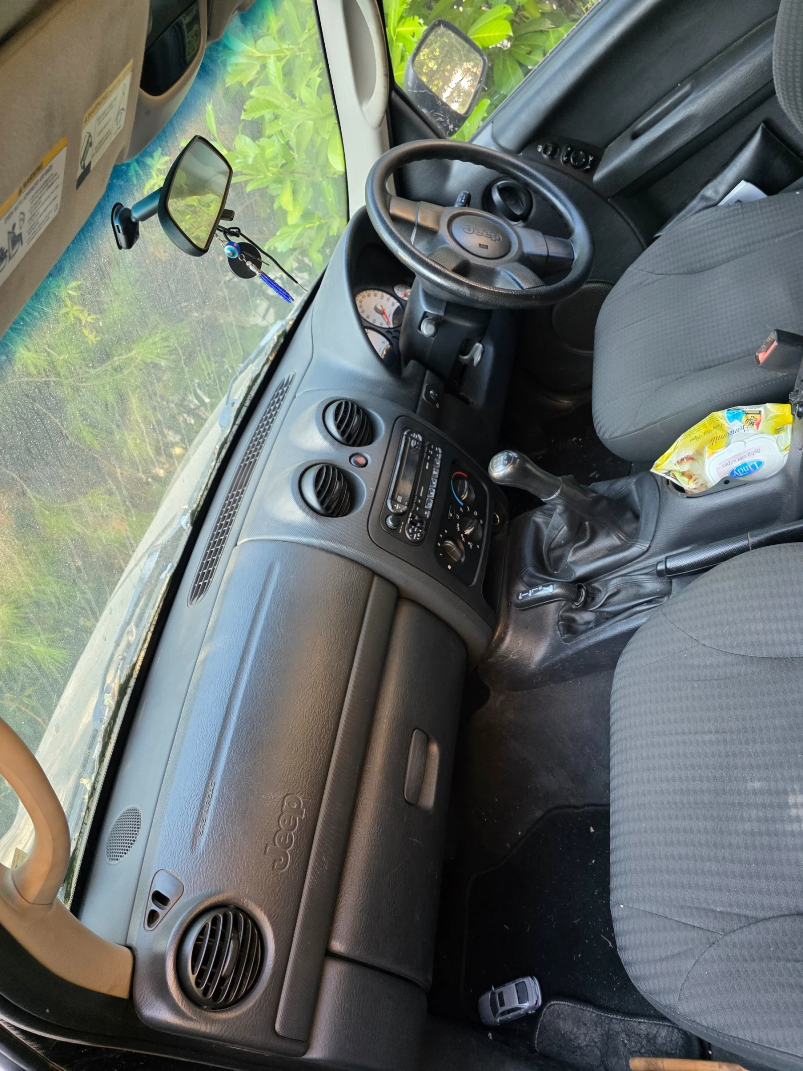 Jeep Cherokee, снимка 4 - Автомобили и джипове - 55666125