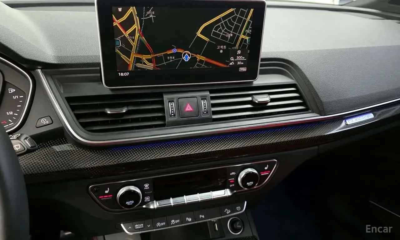 Audi SQ5 * 3.0 TDI Quattro * 360 * Панорама * , снимка 14 - Автомобили и джипове - 56329945