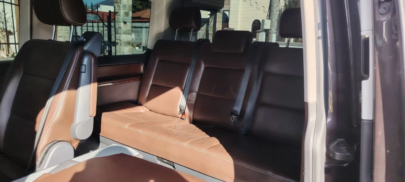 VW Multivan 2.0TDI-180к.с PREMIUM, снимка 11 - Бусове и автобуси - 52236456