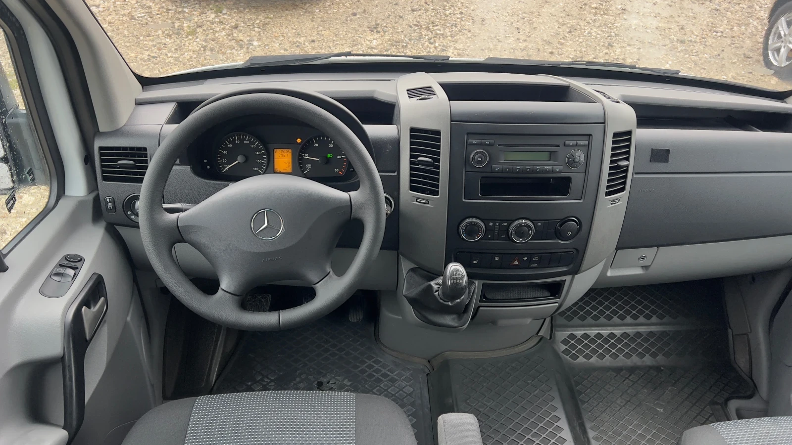 Mercedes-Benz Sprinter 315 646 мотор 150 коня 9 места  - изображение 5