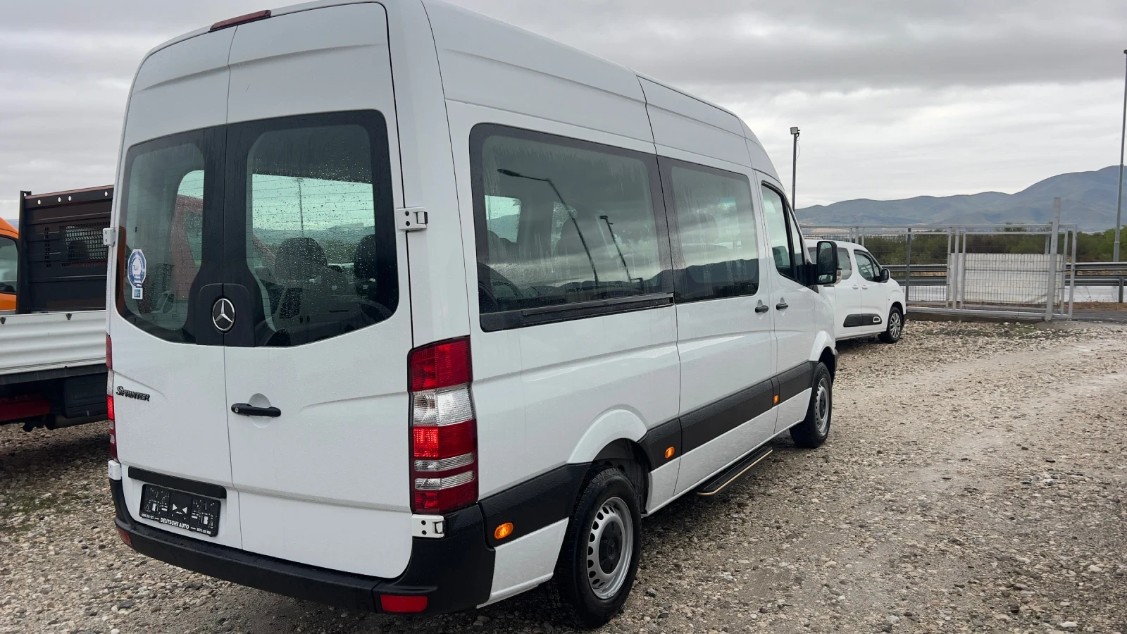 Mercedes-Benz Sprinter 315 646 мотор 150 коня 9 места  - изображение 3