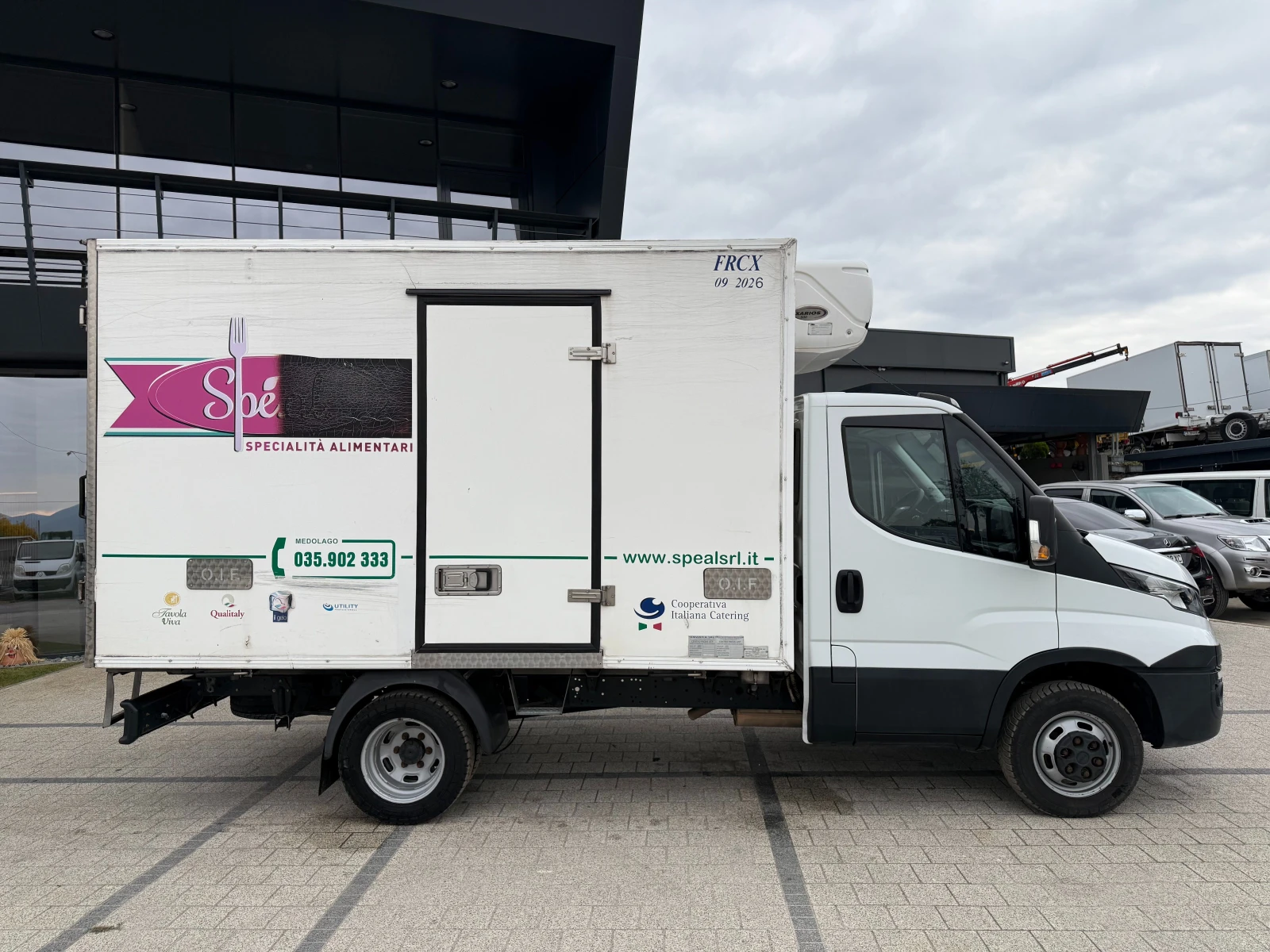 Iveco Daily 35C16 Хладилен до 3.5т. 3.55м. Клима Euro 6  - изображение 10