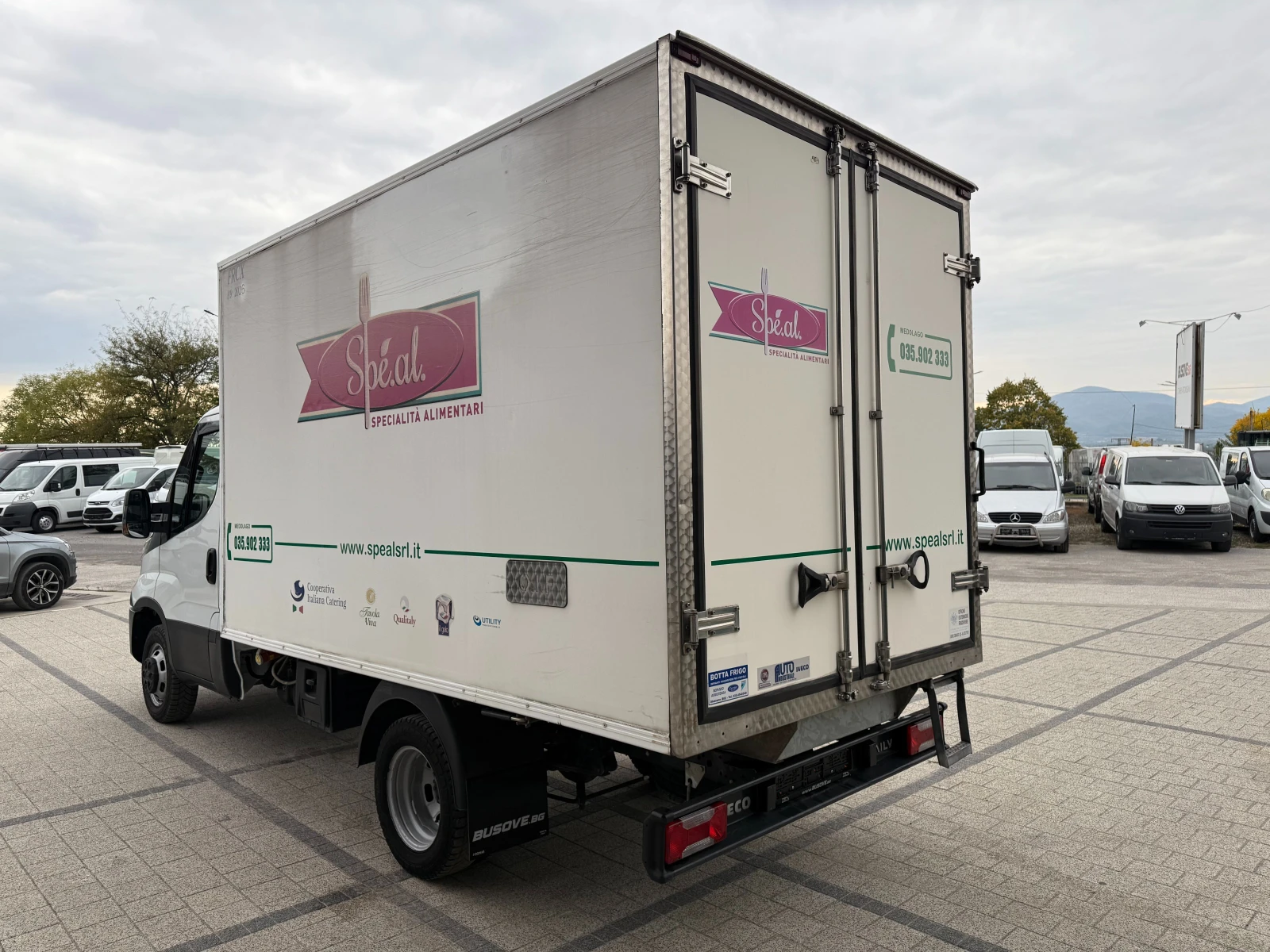 Iveco Daily 35C16 Хладилен до 3.5т. 3.55м. Клима Euro 6  - изображение 7