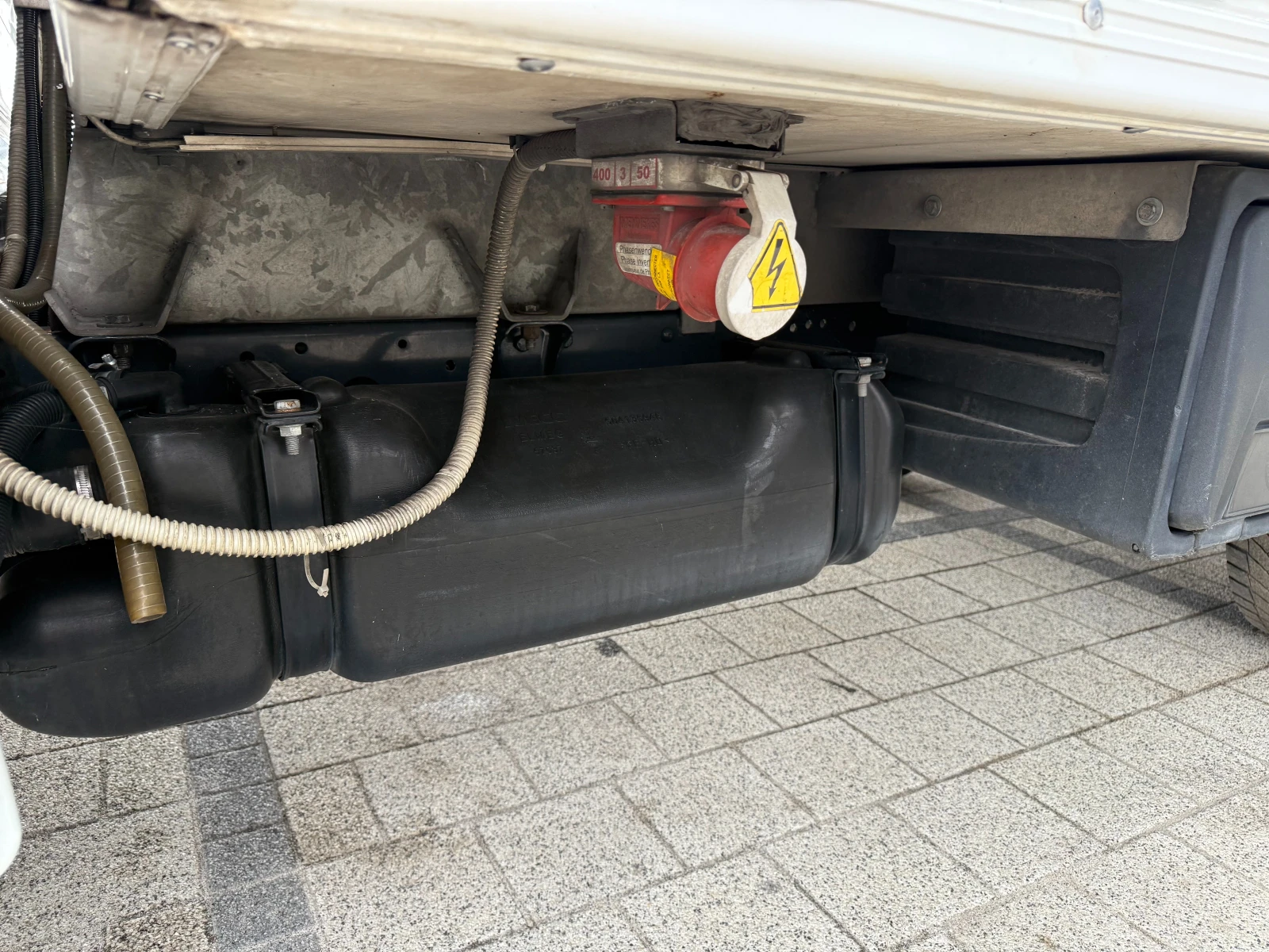 Iveco Daily 35C16 Хладилен до 3.5т. 3.55м. Клима Euro 6  - изображение 5
