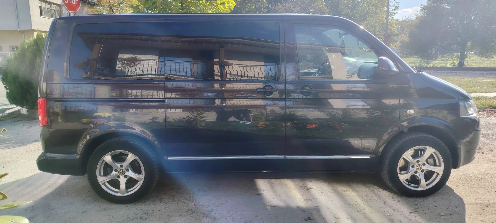 VW Multivan 2.0TDI-180к.с PREMIUM - изображение 4