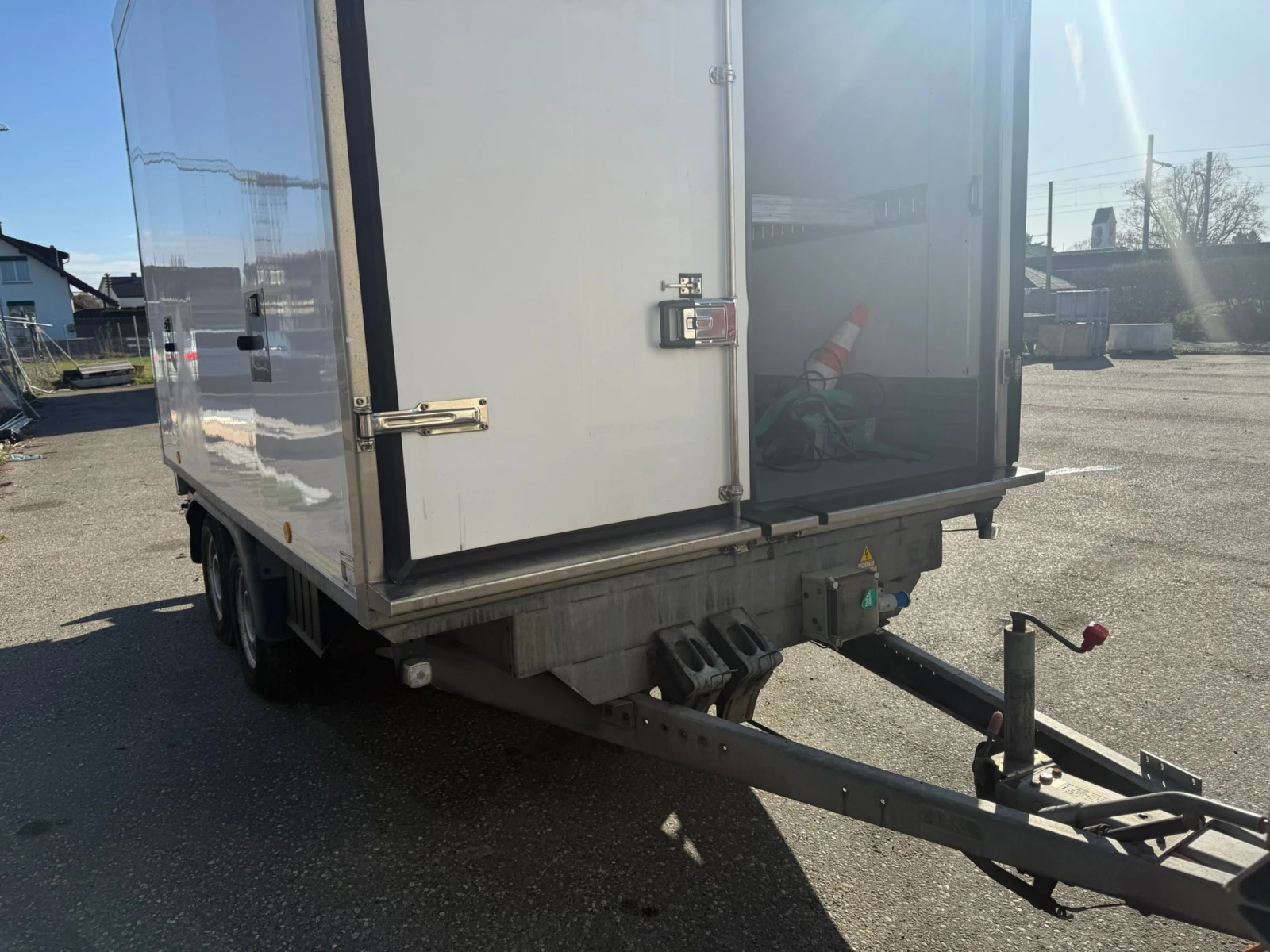 Mercedes-Benz Sprinter 316 Хладилен 6.3 тона с ремарке Швейцария, снимка 14 - Бусове и автобуси - 53977712