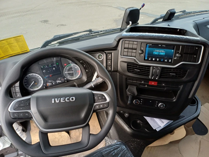 Iveco S-Way, снимка 12 - Камиони - 43396832