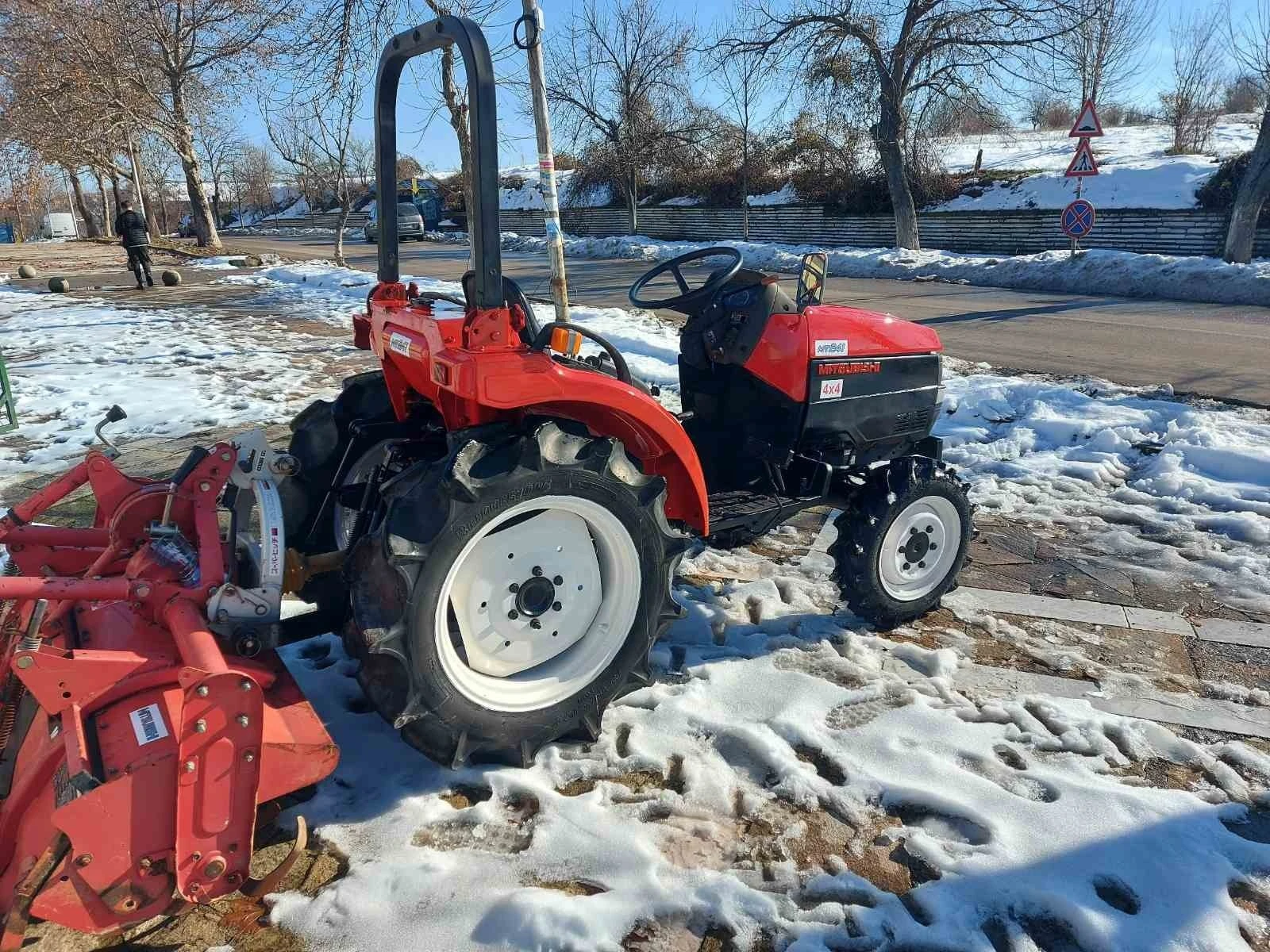 Трактор Mitsubishi MT241 - изображение 5