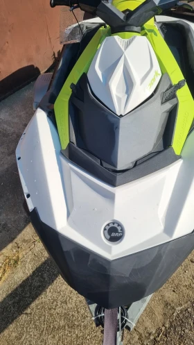 Джет Bombardier Sea Doo Trixx, снимка 2