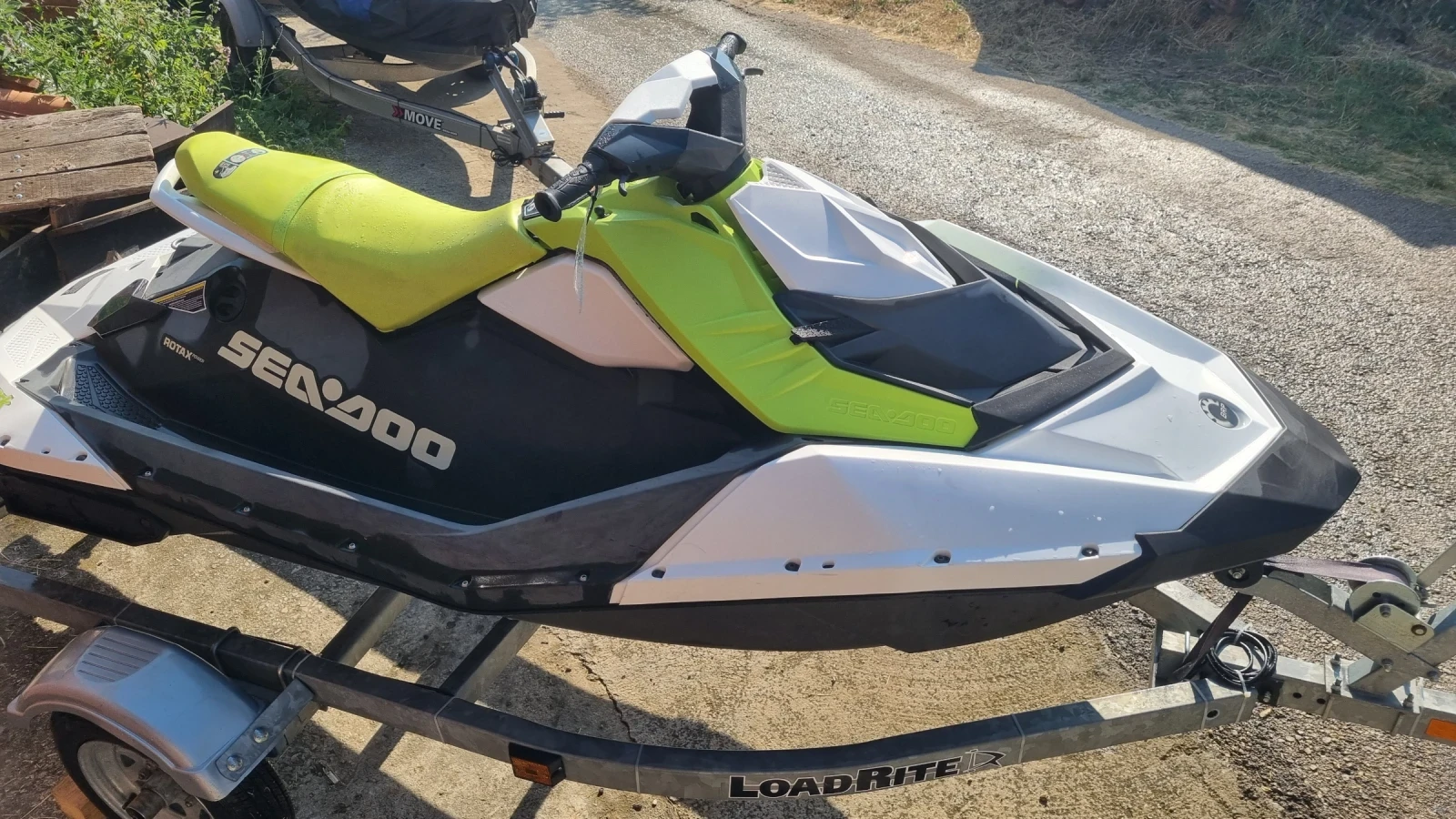 Джет Bombardier Sea Doo Trixx, снимка 3 - Воден транспорт - 55147479