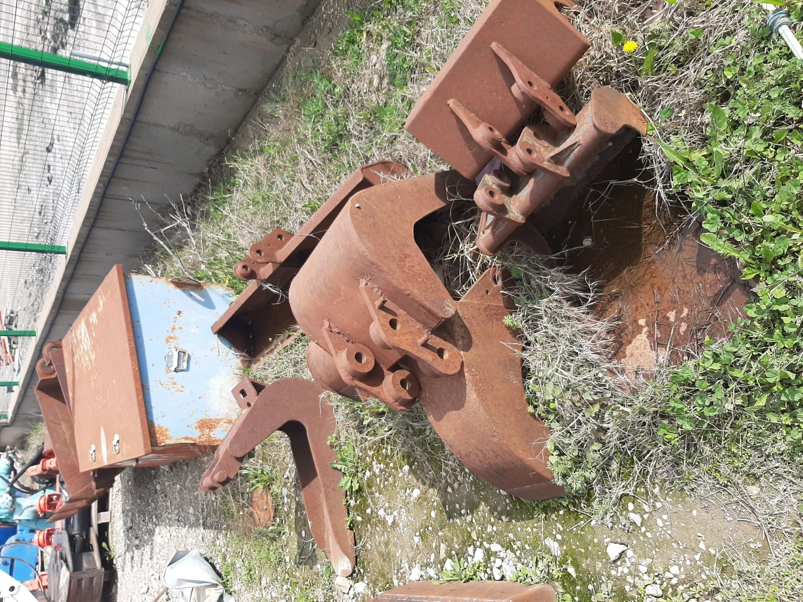  !!          | Mobile.bg   13