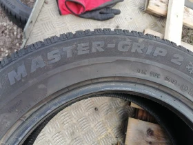 Гуми Зимни 215/65R16, снимка 4 - Гуми и джанти - 52730733