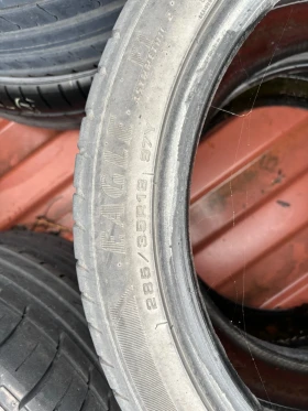 Гуми Летни 285/35R18, снимка 2 - Гуми и джанти - 52887992
